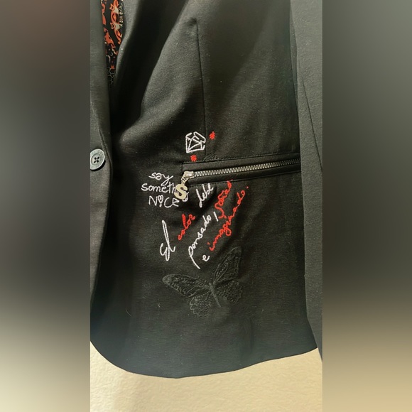 Jacket - Picture 2 of 7